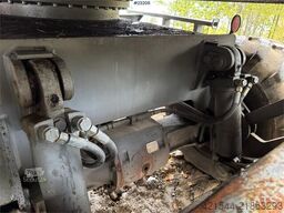 Atlas 1304 w/ 1 backhoe bucket Low Hours!