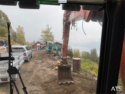 Atlas 1304 w/ 1 backhoe bucket Low Hours!