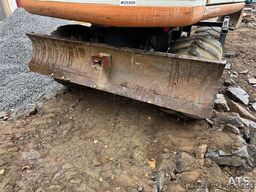 Atlas 1304 w/ 1 backhoe bucket Low Hours!