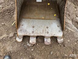 Atlas 1304 w/ 1 backhoe bucket Low Hours!