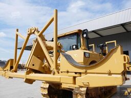 Caterpillar D8T Pipe carrier