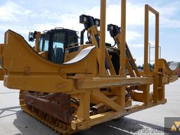 Caterpillar D8T Pipe carrier