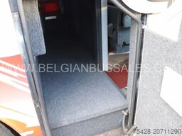 Van Hool T 915 Acron / Liftwagen