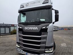 SCANIA S450