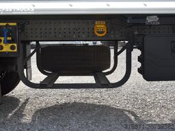 SCHMITZ CARGOBULL SKO FP 60 ThermoKing SLXi 300