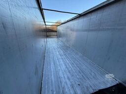 Kraker 92m3 Cargo floor 5 year old! Liftas Afstandsbed...