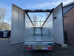 Kraker 92m3 Cargo floor 5 year old! Liftas Afstandsbed...