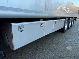 Kraker 92m3 Cargo floor 5 year old! Liftas Afstandsbed...