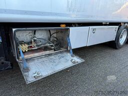 Kraker 92m3 Cargo floor 5 year old! Liftas Afstandsbed...