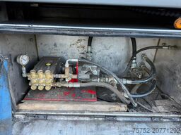 Kraker 92m3 Cargo floor 5 year old! Liftas Afstandsbed...