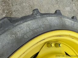 John Deere Reifen 270/80R32 x 270/95R44