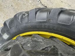 John Deere Reifen 270/80R32 x 270/95R44