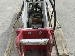 TAKEUCHI HUPPI 302 Hammer