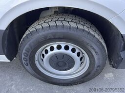 VOLKSWAGEN Crafter Hoch+Lang *Allrad 4x4*