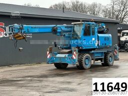 SENNEBOGEN S613 M-D Teleskop-Kran  Palettengabel