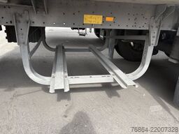 SCHMITZ SCB S3B KüHLAUFLIEGER, CARRIER MAXIMA 1300,  LIFTACHSE