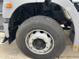 Mercedes-Benz Axor 3344 6x4 Water Tank Truck