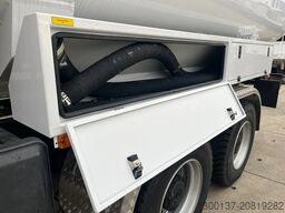 Mercedes-Benz Axor 3344 6x4 Water Tank Truck