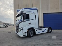 Iveco 440S51