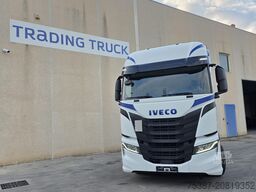 Iveco 440S51