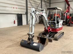 Takeuchi TB 225