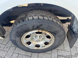 Nissan NAVARA **4X4-EURO 4-LOW KM**