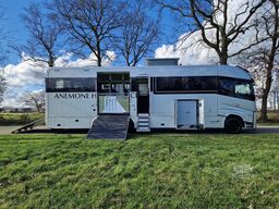 Volvo FH 540 Jong gebrukt 7 paards plus living pop-ot...