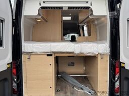 SUNLIGHT Cliff 590 4x4 Green Trek, Delta,Navi,AHK,Combi4D