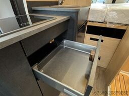 SUNLIGHT Cliff 590 4x4 Green Trek, Delta,Navi,AHK,Combi4D