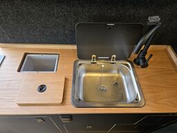 Iveco Daily 3.0 Wohnmobil, Ausbau 