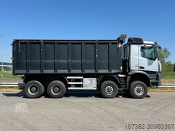 Mercedes-Benz Arocs 4848 8x8 tipper