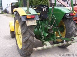 John Deere 920 mit Mähbalken