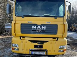 MAN 18.313 Sweeper w/ Bucher Optifant 70 superconstruc