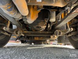 Volvo FM9 4x2 sweeper truck w/ Beam sweeper S7000 superc