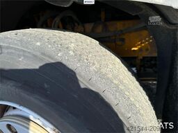 Volvo FM9 4x2 sweeper truck w/ Beam sweeper S7000 superc