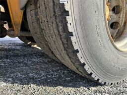 Volvo FM9 4x2 sweeper truck w/ Beam sweeper S7000 superc