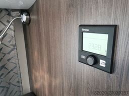 HOBBY Prestige 720 UKFe Autark, Combi 6 E