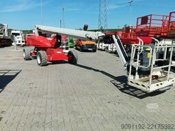 JLG M600JP