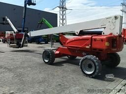 JLG M600JP