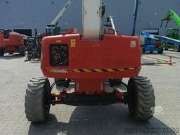 JLG M600JP