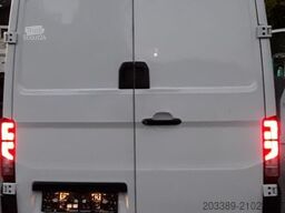 MAN TGE/3/180/KÜHLKASTENWAGEN/THERMO KING