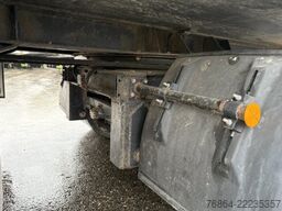 K.M.A HOLLAND KM02 KG, VERKAUFSKOFFER MIT KüCHE,  RECHTS TERRASSE AUSKLAPPBAR, SHOWTRAILER