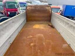 Renault G320 Manager 8x4