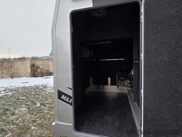 Iveco 72 210 Hi-Matic Renntransporter