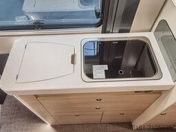 EURAMOBIL VAN 635 EB - MODELL 2026 - 140PS / OMATIK