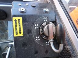 AHLMANN Kiefer Boki 6552 4x4 Mobilbagger  1 hand 4500 St