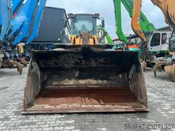 Liebherr L566