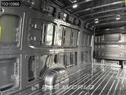 Volkswagen Crafter 177pk Neu! Automatik L5H3 Navi ACC LED ...