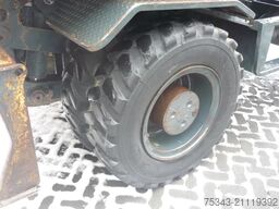 Hyundai Robex 160W-9A  Wheel Excavator with bucket