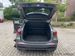 MERCEDES-BENZ GLA 250 e Benzin / Elektro AMG Line